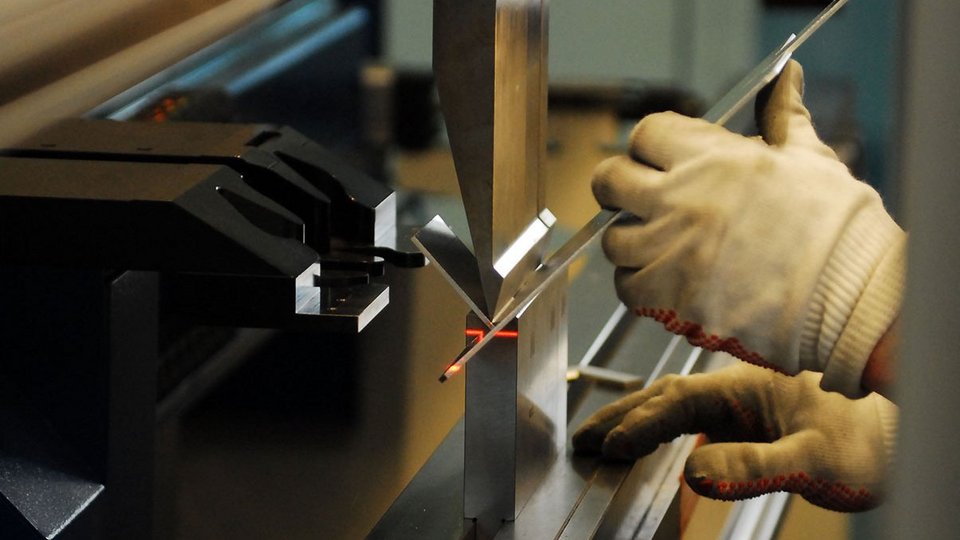 Sheet metal processing CNC bending